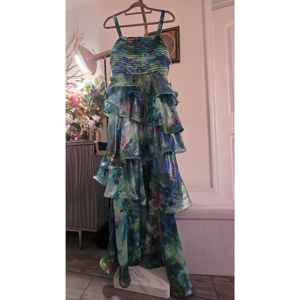 Taylor Watercolor Tiered Ruffle Gown – Size 8, NW - Picture 4 of 6